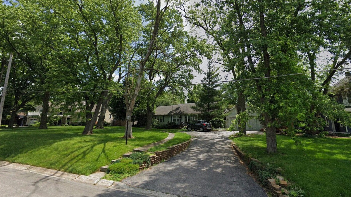 Wheaton House | Discover Wheaton's charm.
