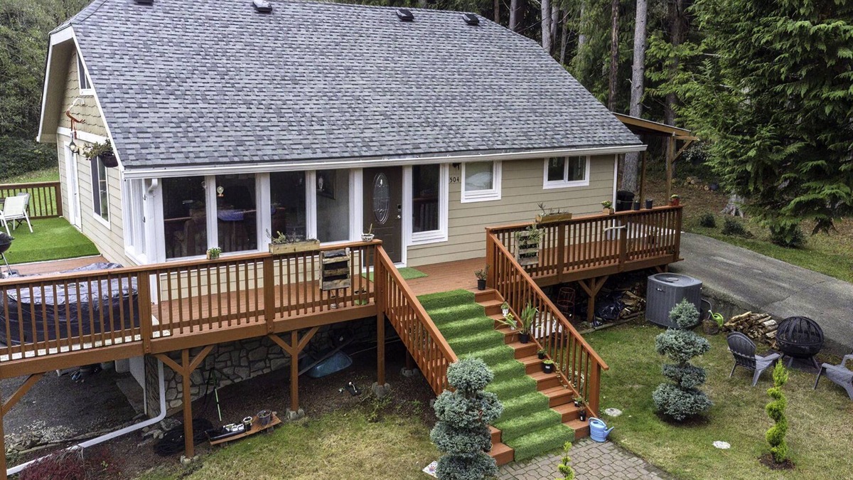 Carrolls House | Discover Your Serenity: A Hidden Gem Awaits at our Serene Cottage In The Woods