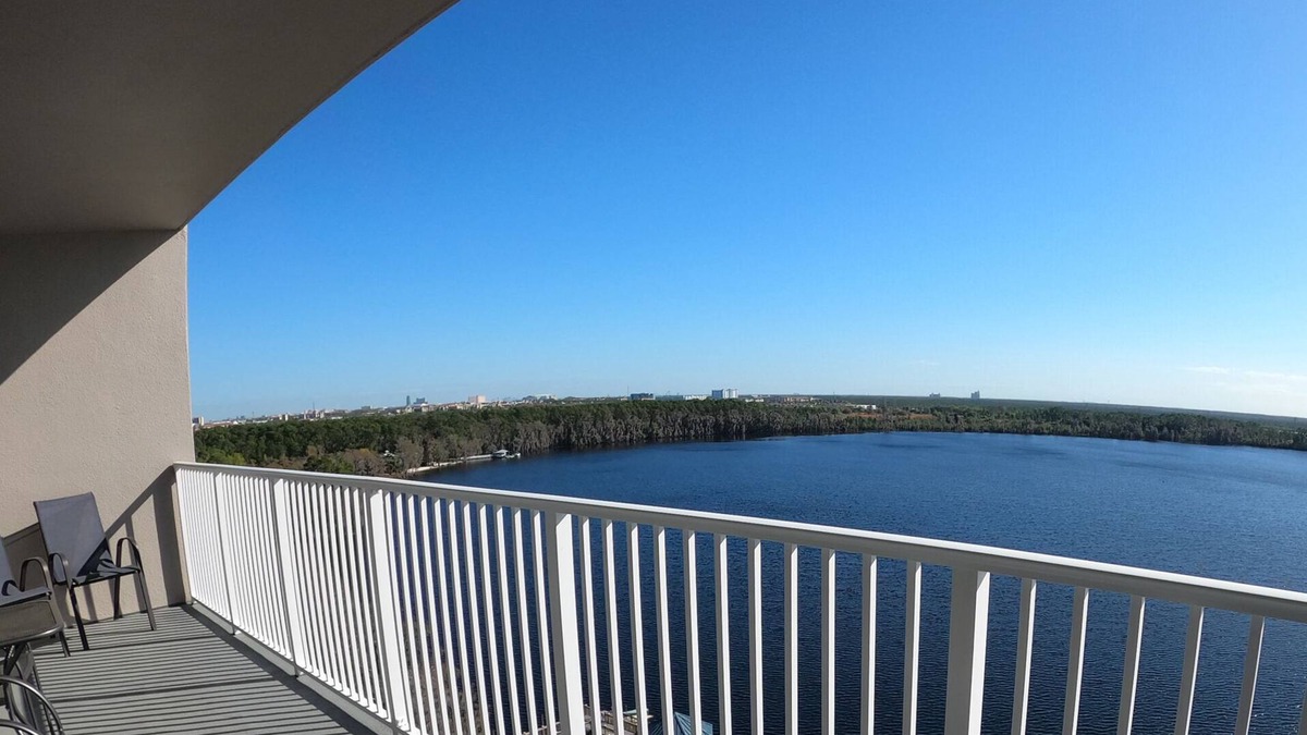 Florida Central Atlantic Coast Condo | DISNEY area CONDO 2 KING BEDS 2 BUNKS 2 BATHS Large 1350 sq ft Lake View 10th fl