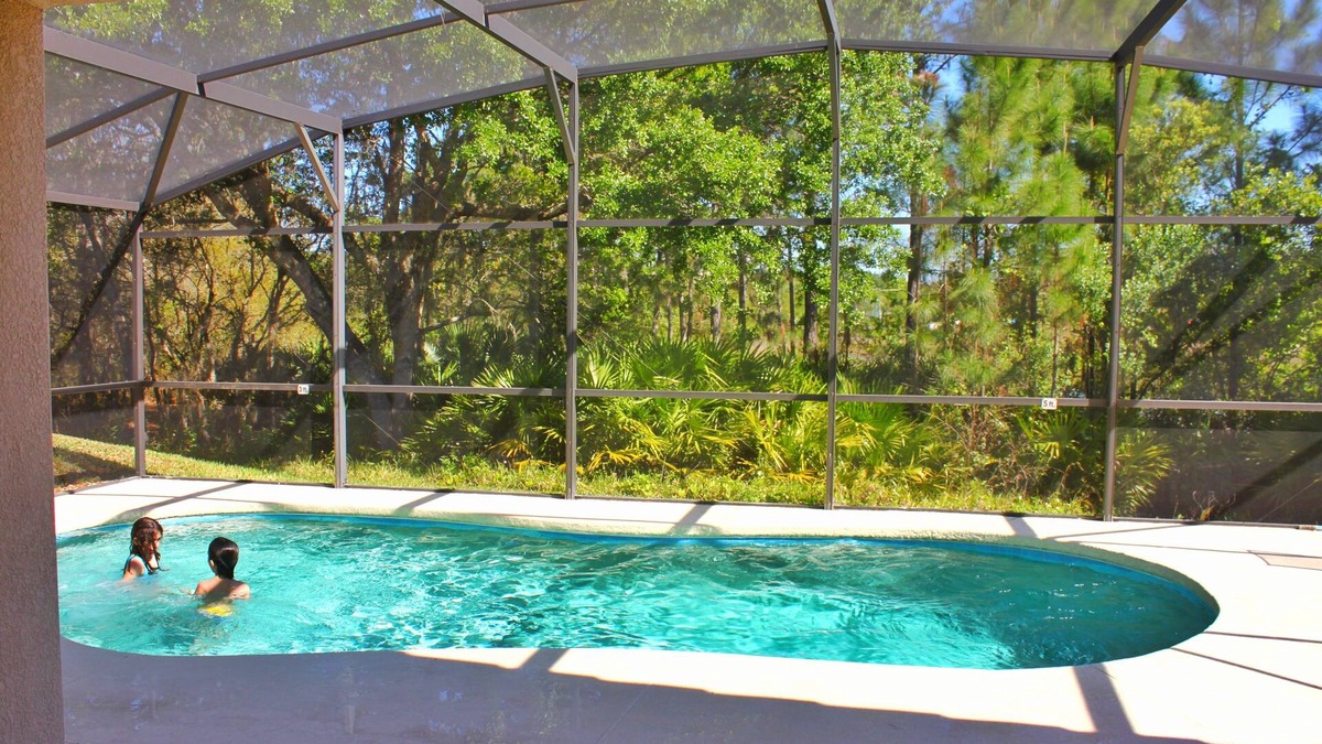 Lake Wilson Preserve House | Disney World Area Villa Orlando * Sleeps 10 * Private Pool * SunDeck *
