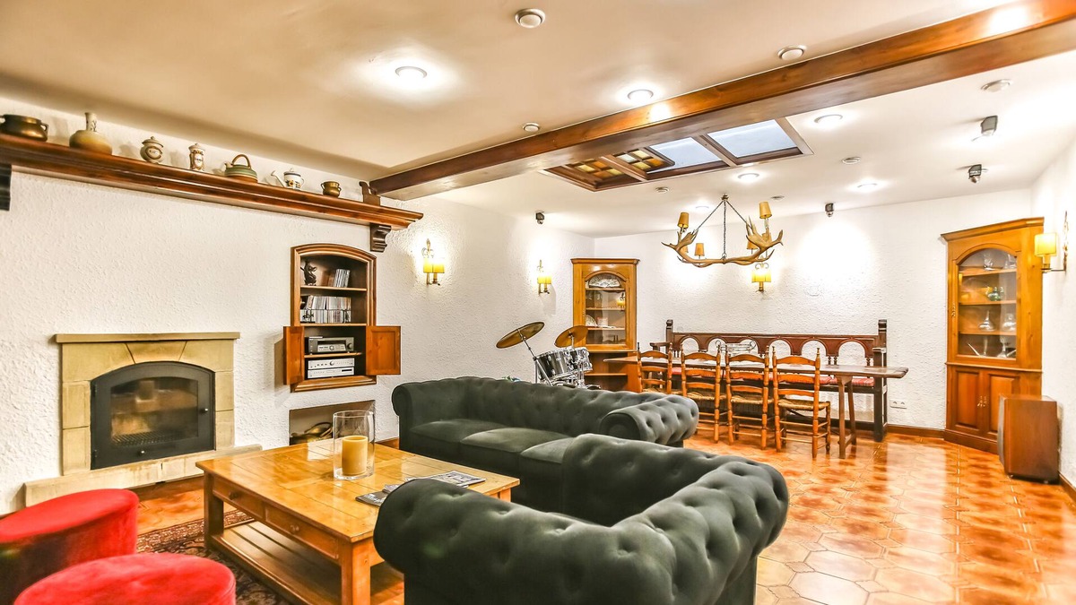 Arbos House | "Divine, Mediterranean, wine, low penedes and garraf"