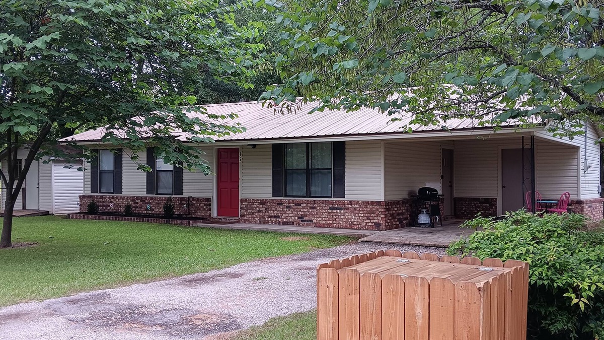 Murfreesboro House | Dixie Firefly
