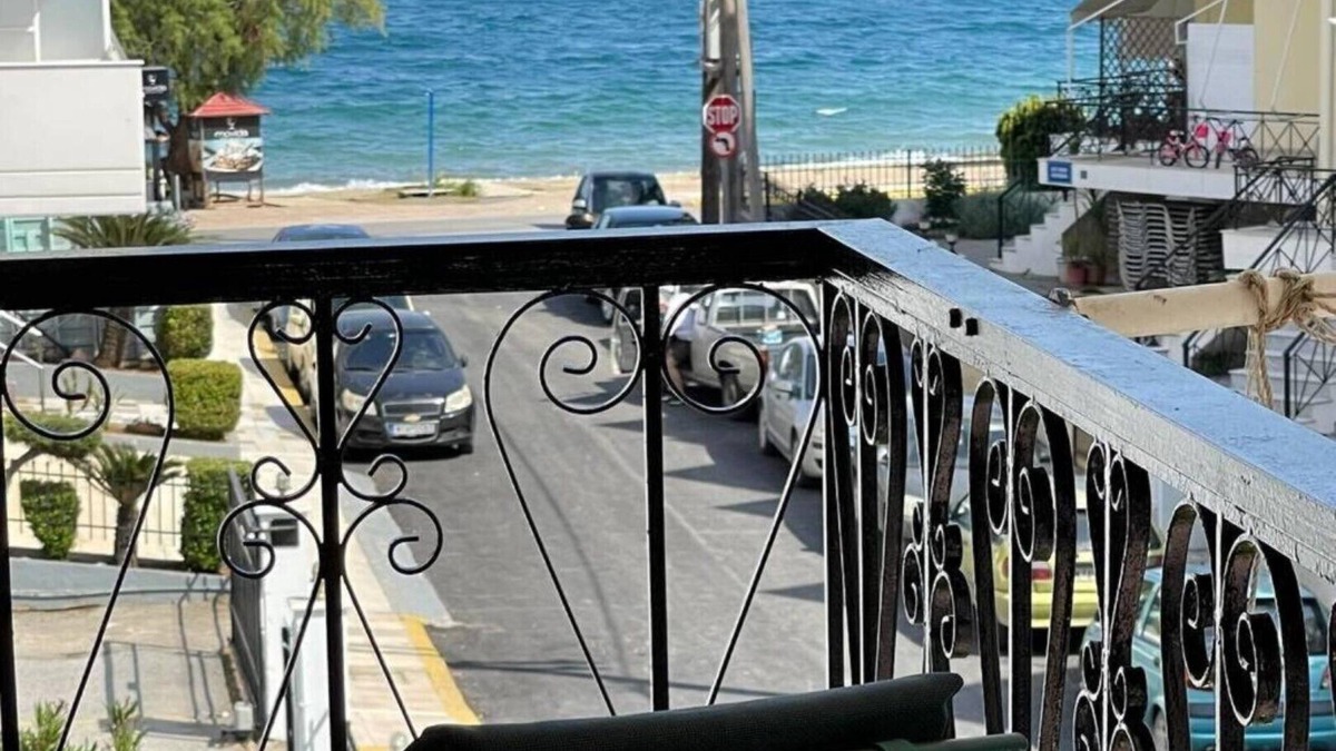 Lefkandi Apartment | DM home (sea view apartment)