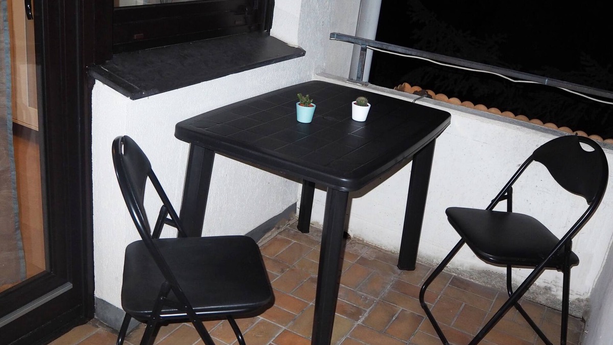 Lendersdorf Apartment | Dn01 Ferienwohnung, 78qm, 2 Schlafzimmer, 1 Wohn- /schlafraum, Max. 6 Personen