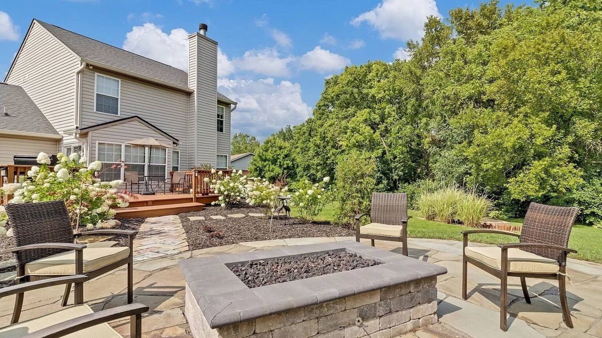 Westfield House | Dntwn Westfield - 10 mins to Grand Park -Sleeps 12 - Walk to restaurants!