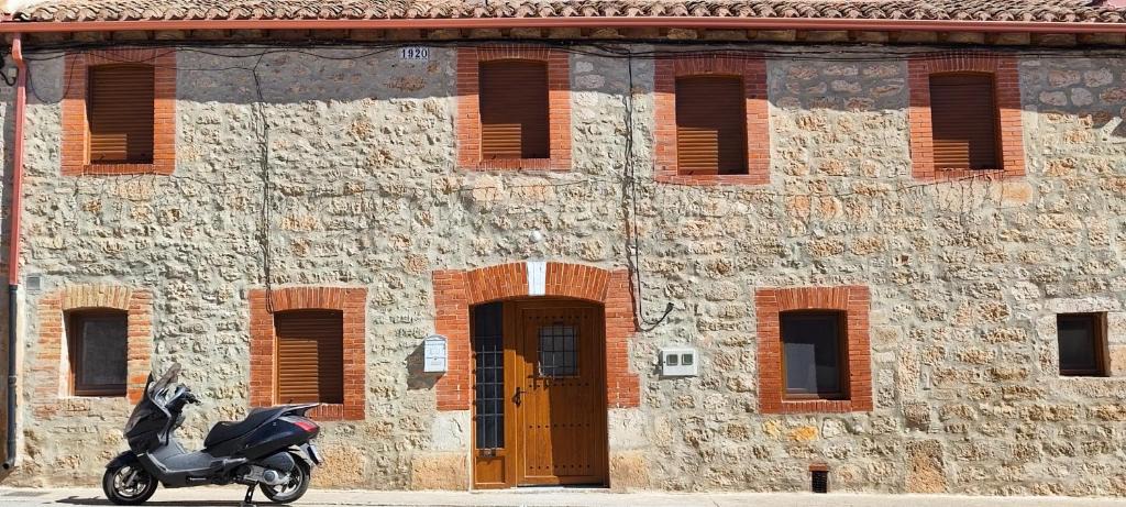 Rabe de las Calzadas Bed & Breakfast | Doña Mercedes