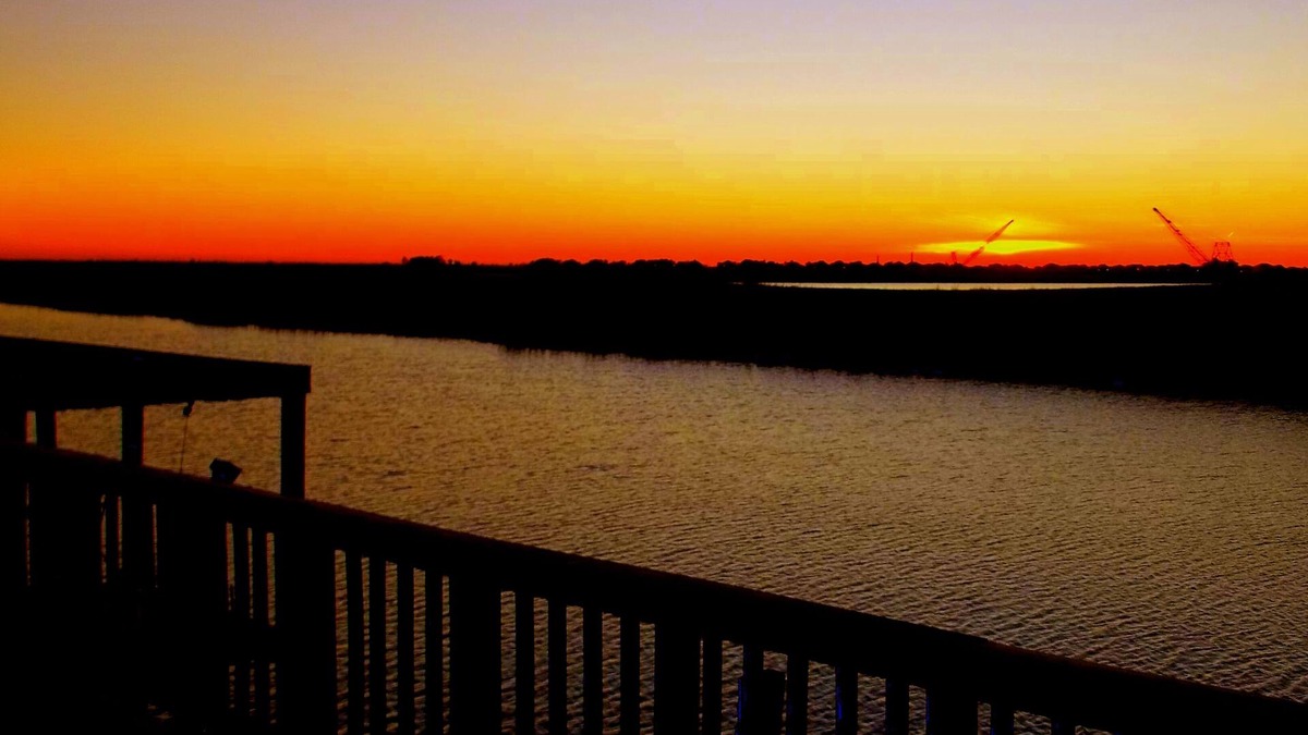 Slidell House | Do Jazz Fest and French Quarter then come back to peace & quiet!