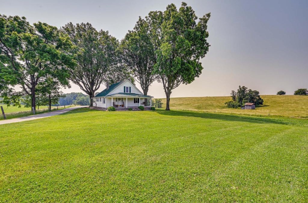Elkin House | Dobson Farmhouse with Scenic Porch - Near Vineyards!