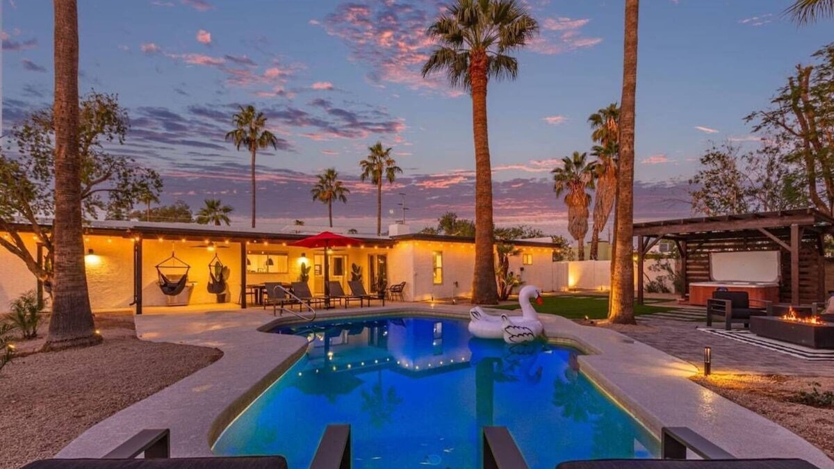 Thunderbird Desert Estates House | Doce Palmas|FREE Htd Pool|Spa|Putt. Grn.