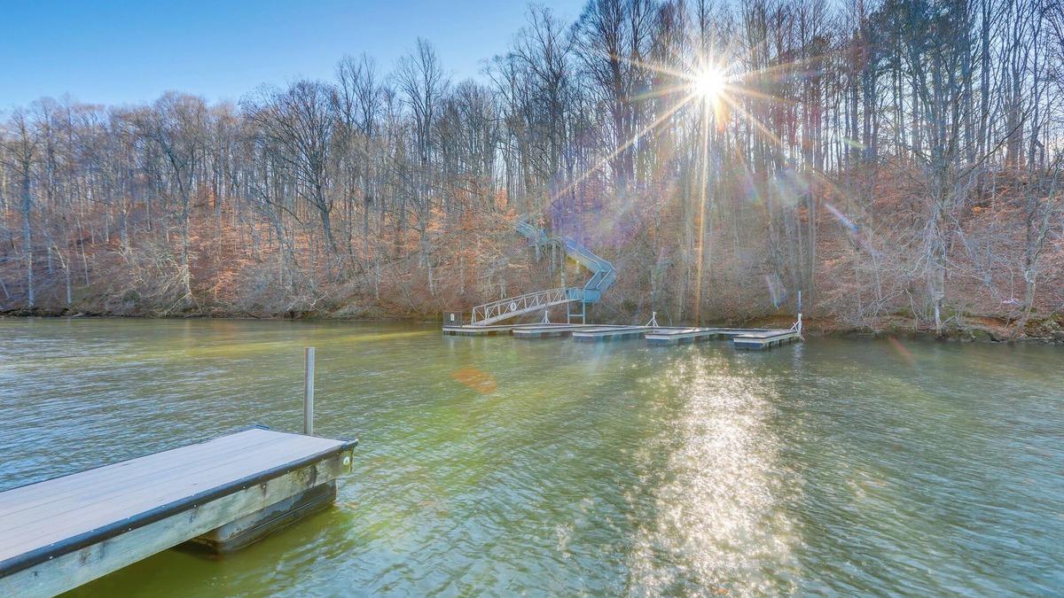 Pittsville Cabin | Dock Access: Secluded & Peaceful Pittsville Cabin