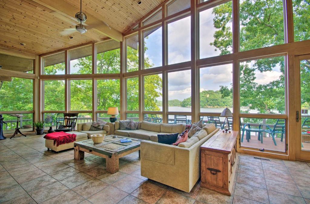Stover House | Dock and Pool Table House on Lake of the Ozarks