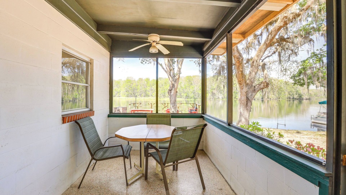 Chiefland Apartment | Dock & Fire Pit: Scenic Studio on Suwannee River!