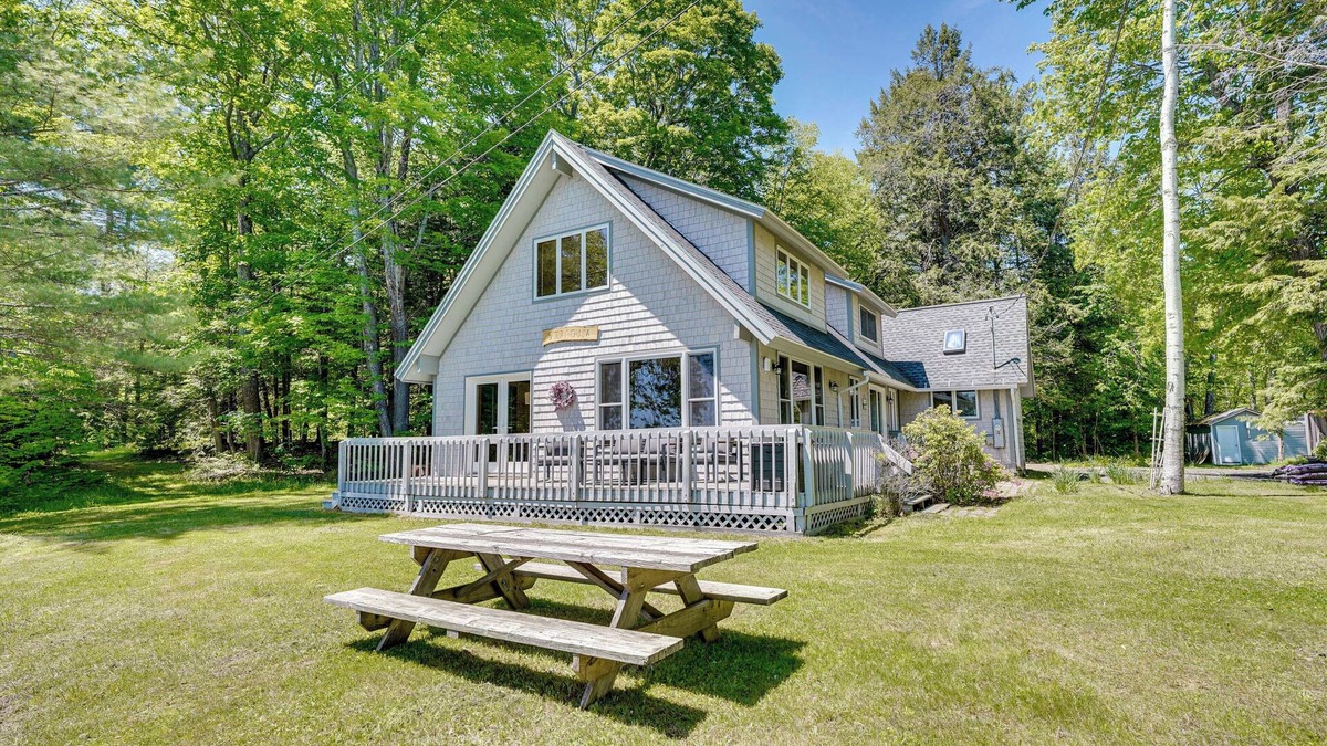 Winthrop House | Dock + Kayaks: Annabessacook Lake Retreat!