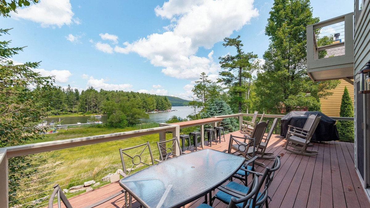 Thayerville House | Dockside Bliss w/Hot Tub, Fire Pit & Big Deck