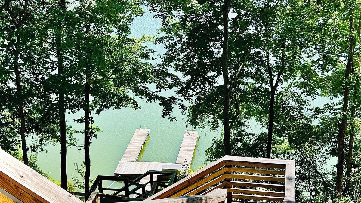 Scottsville House | DockSide Retreat on Barren River Lake with Private Dock and Year Round Views!