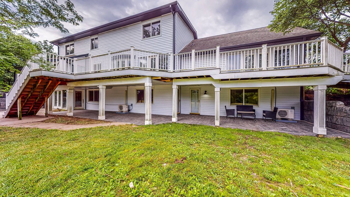 Spencerville Apartment | Dog-friendly apartment on a working homestead with 1000ft of river frontage