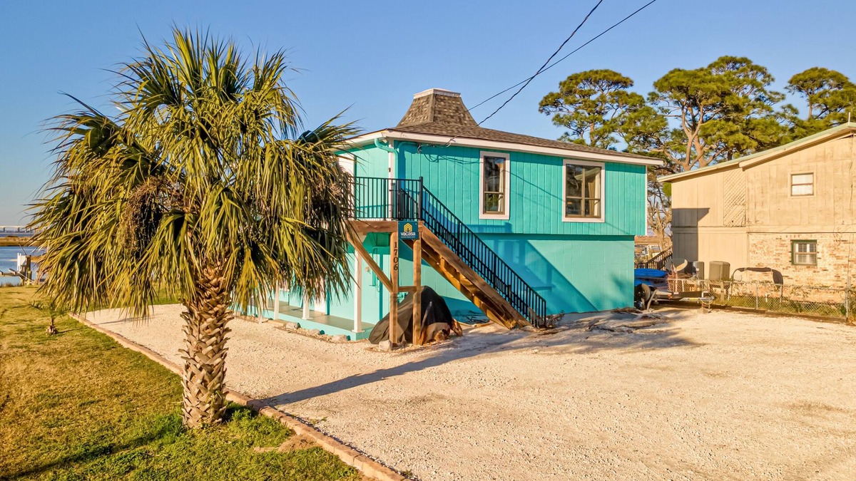 Dauphin Island House | Dog-friendly bayfront duplex with private dock, 2 boat slips, kayaks, bay views