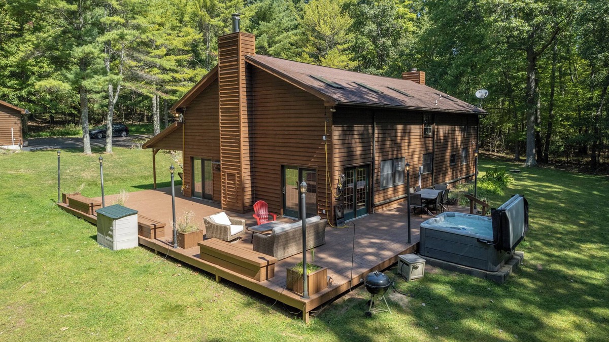 Paradise Point House | Dog Friendly Chalet Near Deep Creek w/Dock Slip