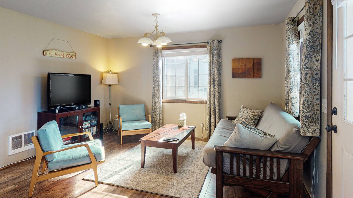 Netarts House | Dog-Friendly Cottage w/Deck, WiFi & Washer/Dryer - Near Beaches, Clamming