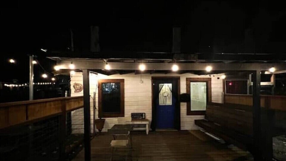 Govalle House | DOG FRIENDLY & EAST AUSTIN: WOW