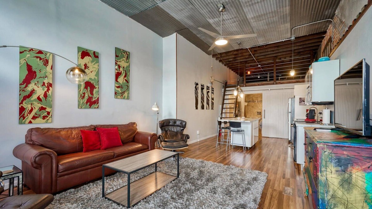 Salida Condo | Dog Friendly - George's Condo in Downtown Salida!