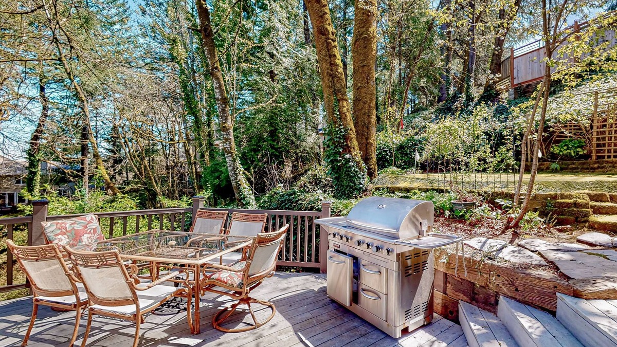 Hidden Springs House | Dog-friendly, ground-level getaway with hot tub, furnished deck, & kitchenette