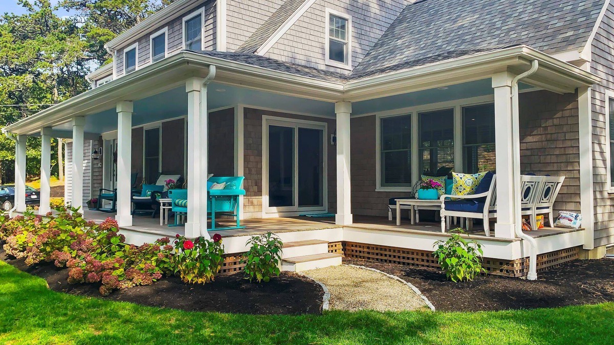 West Chatham House | Dog Friendly! Half mile to Hardings Beach, newly updated, modern coastal chic, great outdoor space