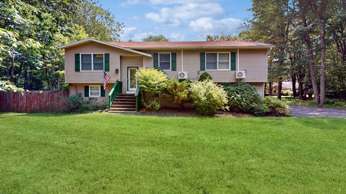 Pocono Summit House | Dog-friendly home with deck, Hot Tub, grill, washer/dryer, & game room