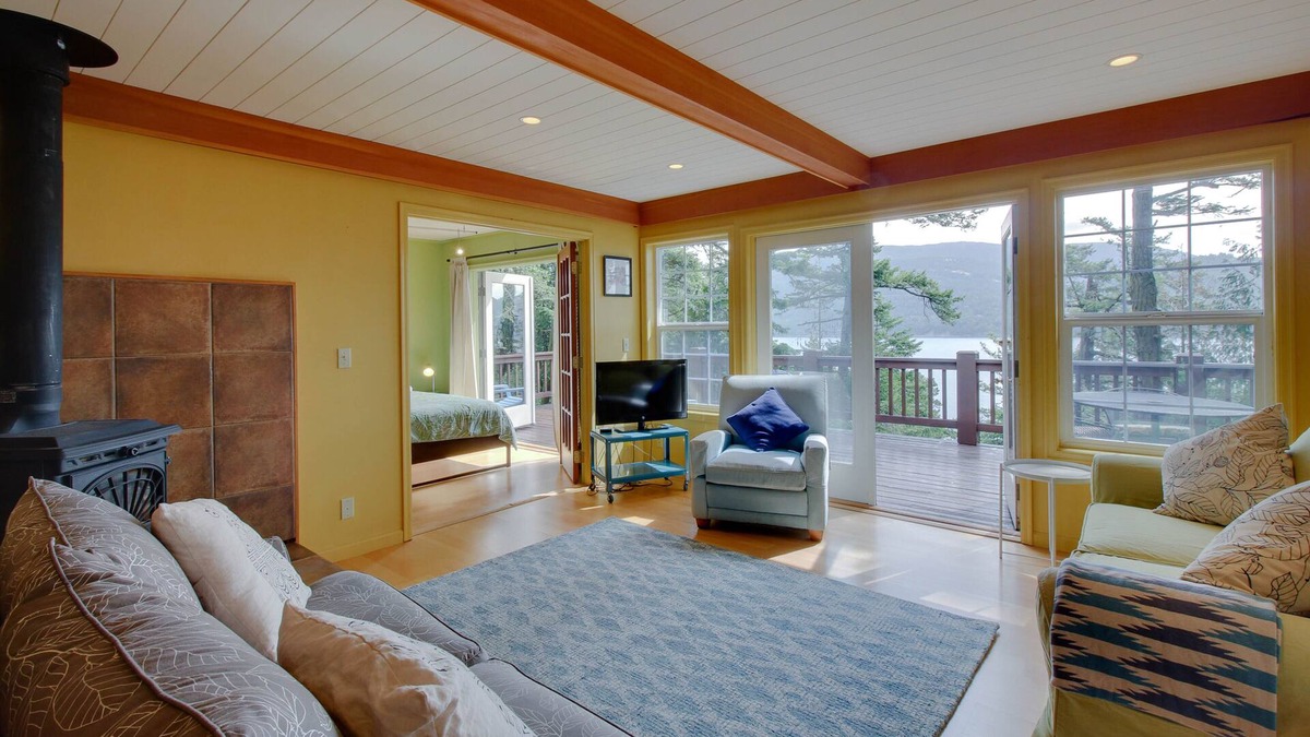 Eastsound House | Dog-friendly home with deck, firepit & sound views