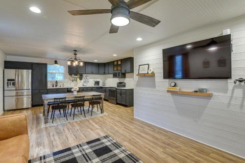 Midlothian House | Dog-Friendly Home with Yard and Fire Pit in Midlothian