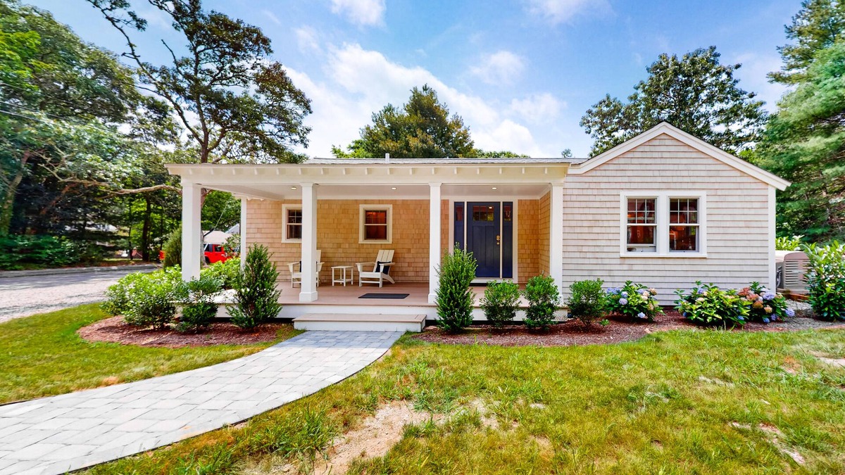 Cotuit House | Dog-friendly house in a quiet neighborhood with furnished porch & washer/dryer