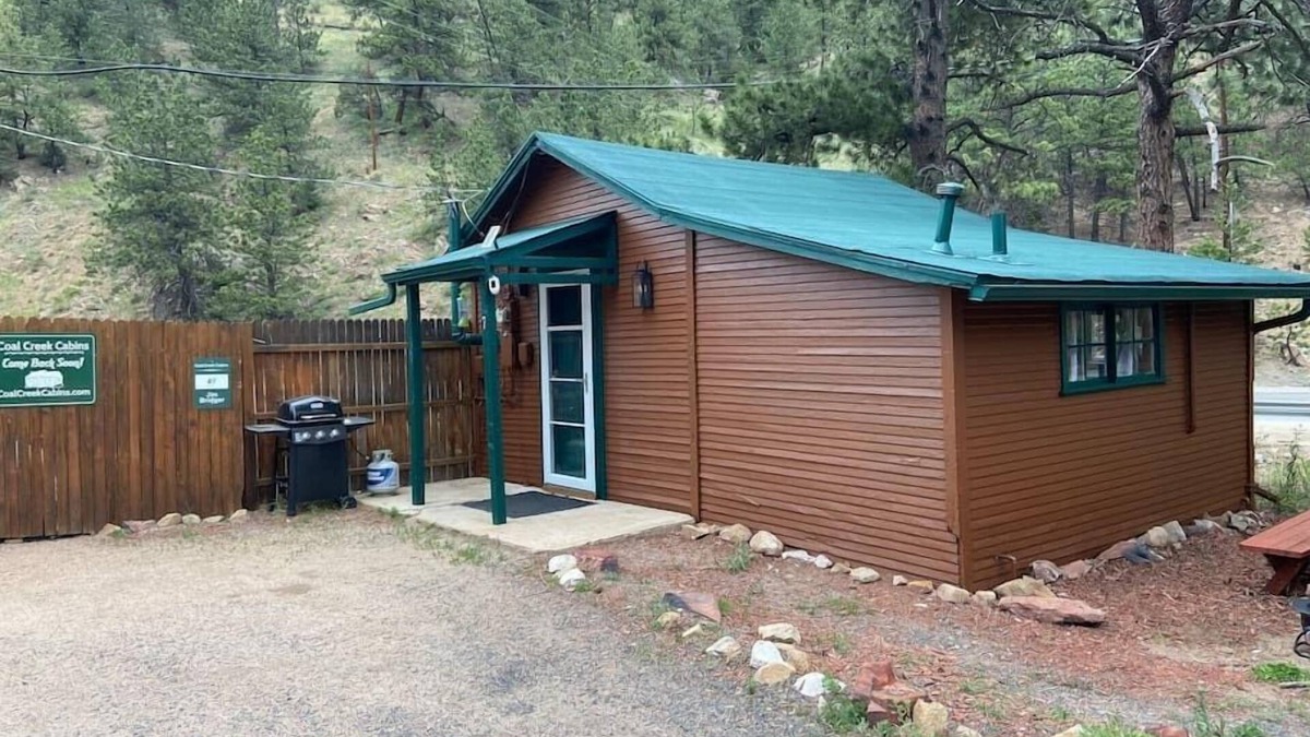 Coal Creek Canyon Cabin | Dog-friendly Jim Bridger Cabin on Coal Creek - Boulder/Golden