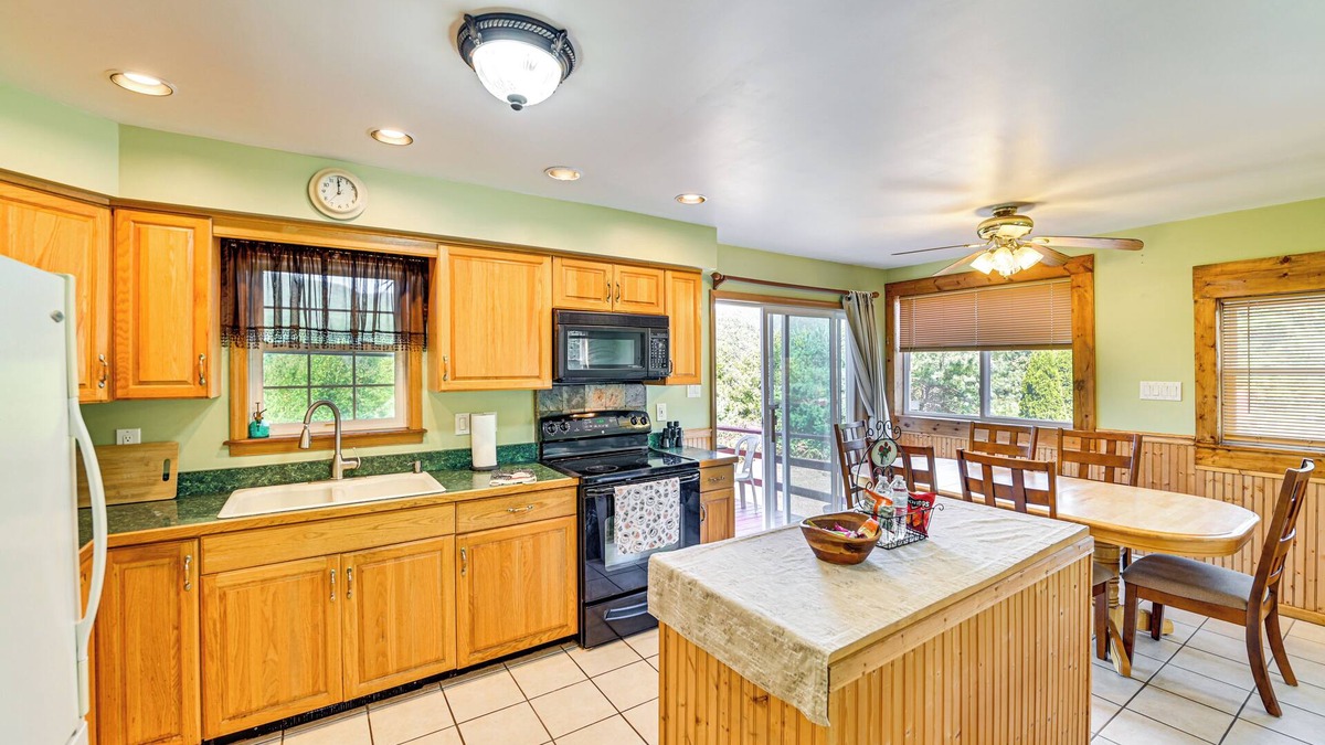 Lake George Cottage | Dog-friendly Lake George Home: 3 Mi to Beach!