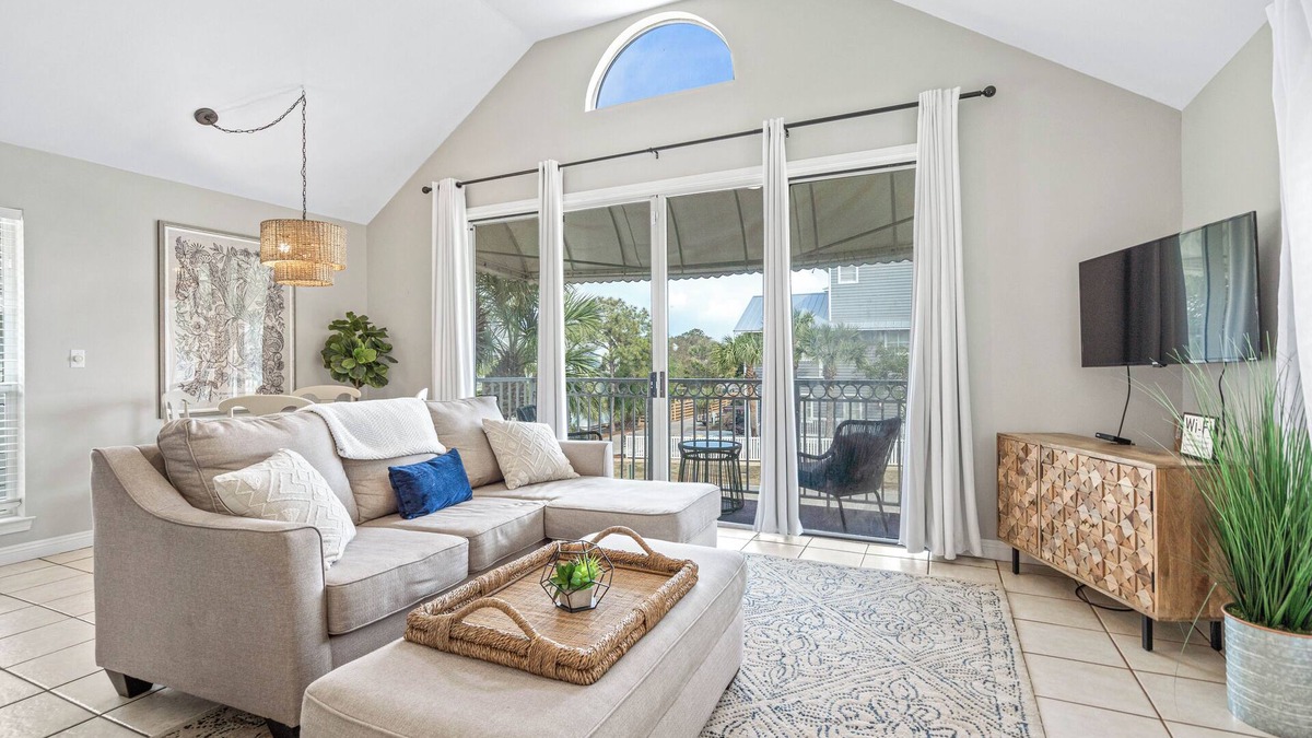 Destin Condo | Dog Friendly Nantucket 10AB