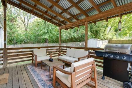 Inglewood House | Dog-Friendly Oasis in Nashville