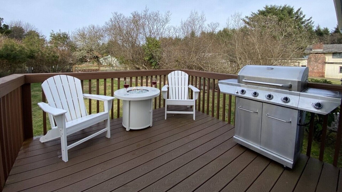 Oyehut-Hogans Corner Cabin | Dog Friendly - Ocean Shores Oasis - Amazing Location