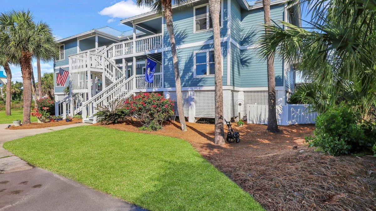 Beachwalk Condo | Dog Friendly Remodeled Condo with Beautiful Rookery View