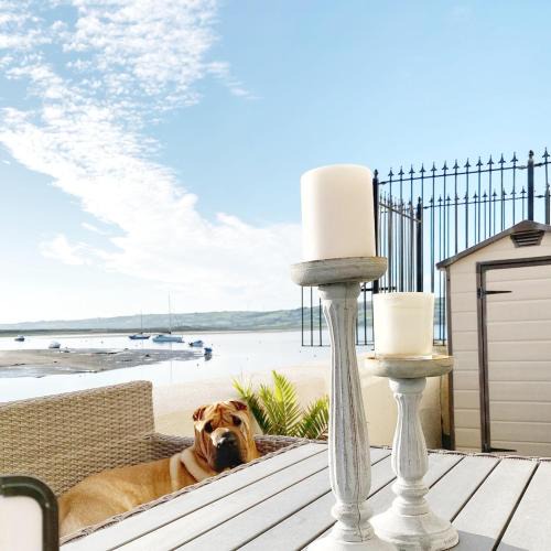 Dungarvan Apartment | Dog-friendly Seaview Apartment