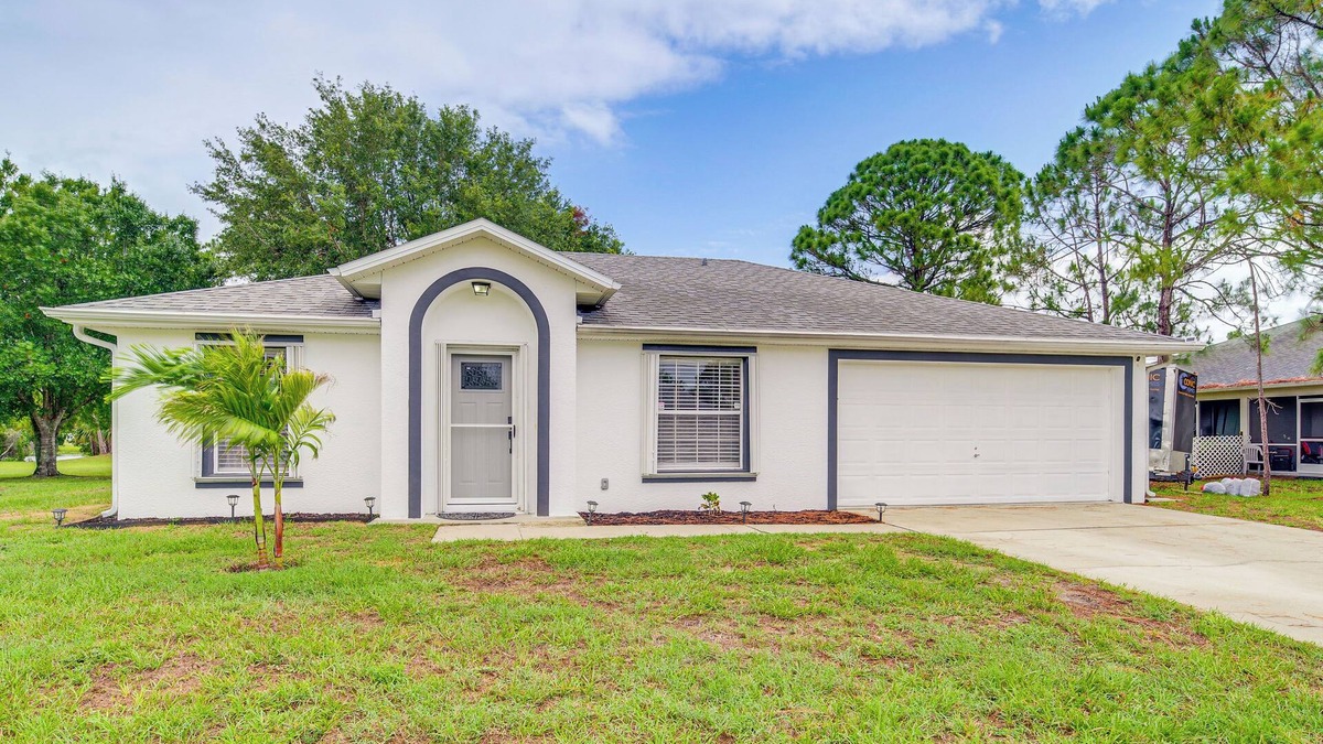 Sebastian House | Dog-Friendly Sebastian Home ~ 9 Mi to Beaches!