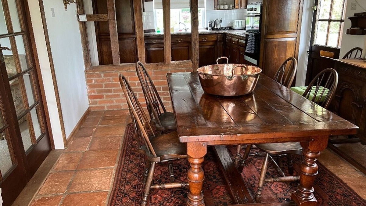 Martlesham Heath Cottage | Dog-friendly, Secluded, Spacious Cottage with Large Garden. Sleeps 6