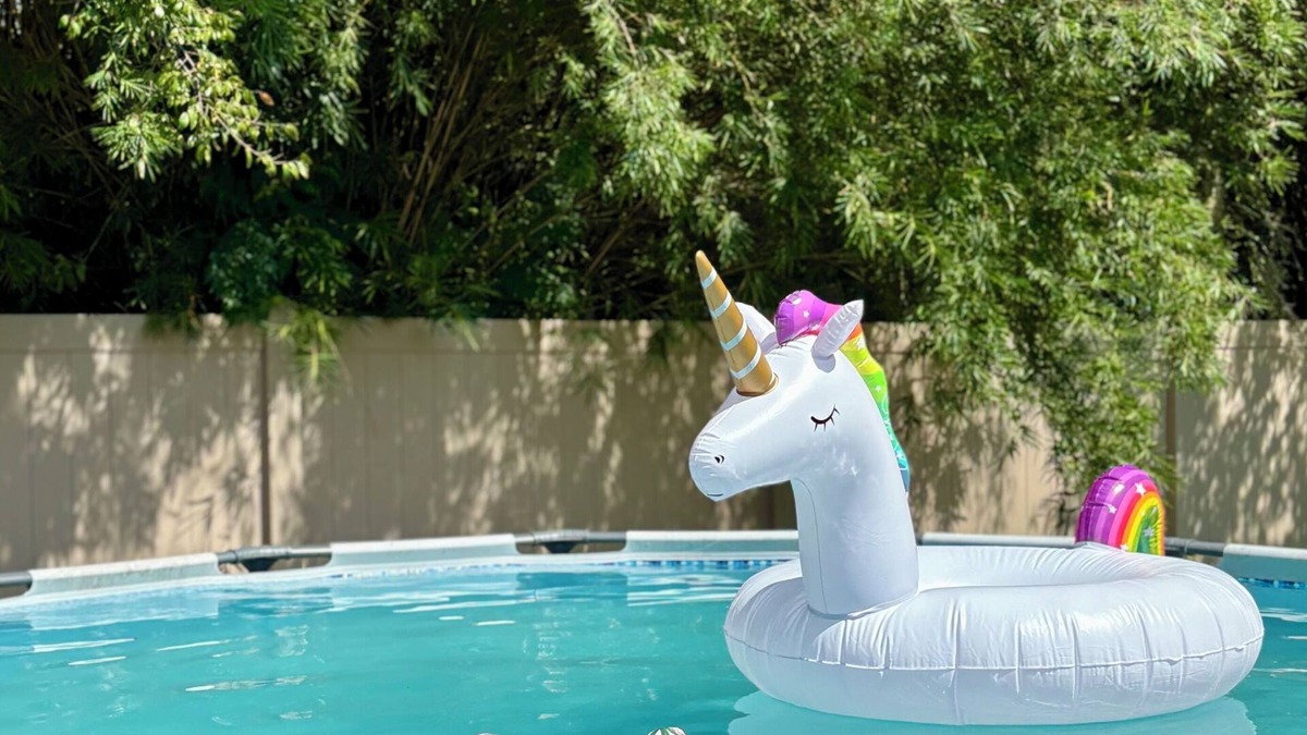 Fellowship House | Dog Lover Pool Home Near WEC