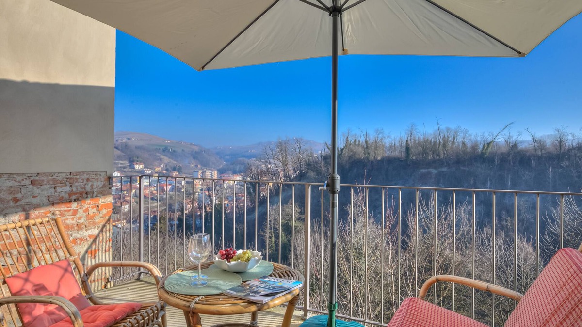 Dogliani House | Dogliani Borgo Castello, Dogliani, Italy