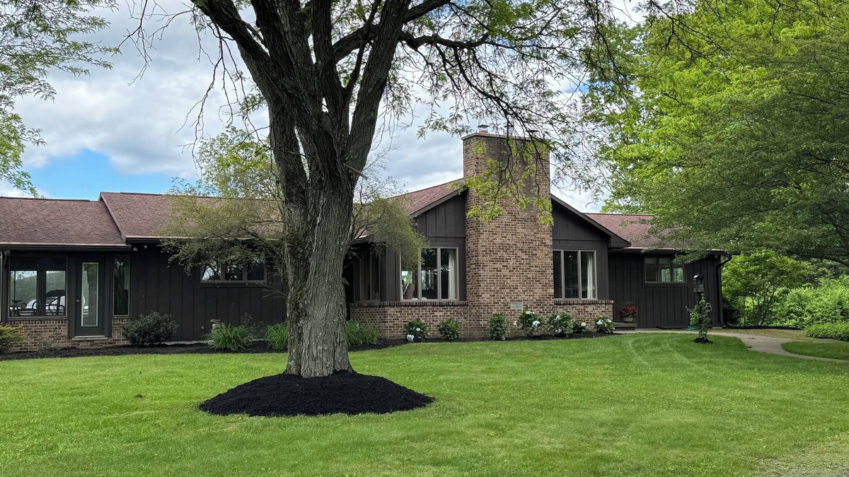 Lairdsville House | Dogwood Ridge - Secluded 3BR Home in the Woods, Sleeps 9, Pet Friendly