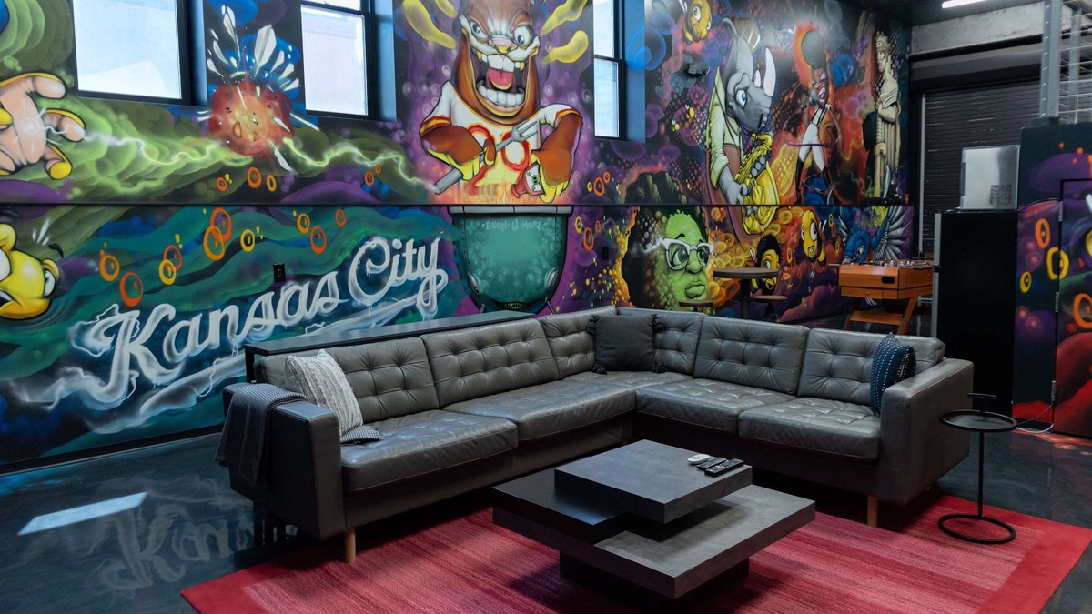 Crossroads Arts District House | Dojo on Oak - 2700 sq foot custom luxury space
