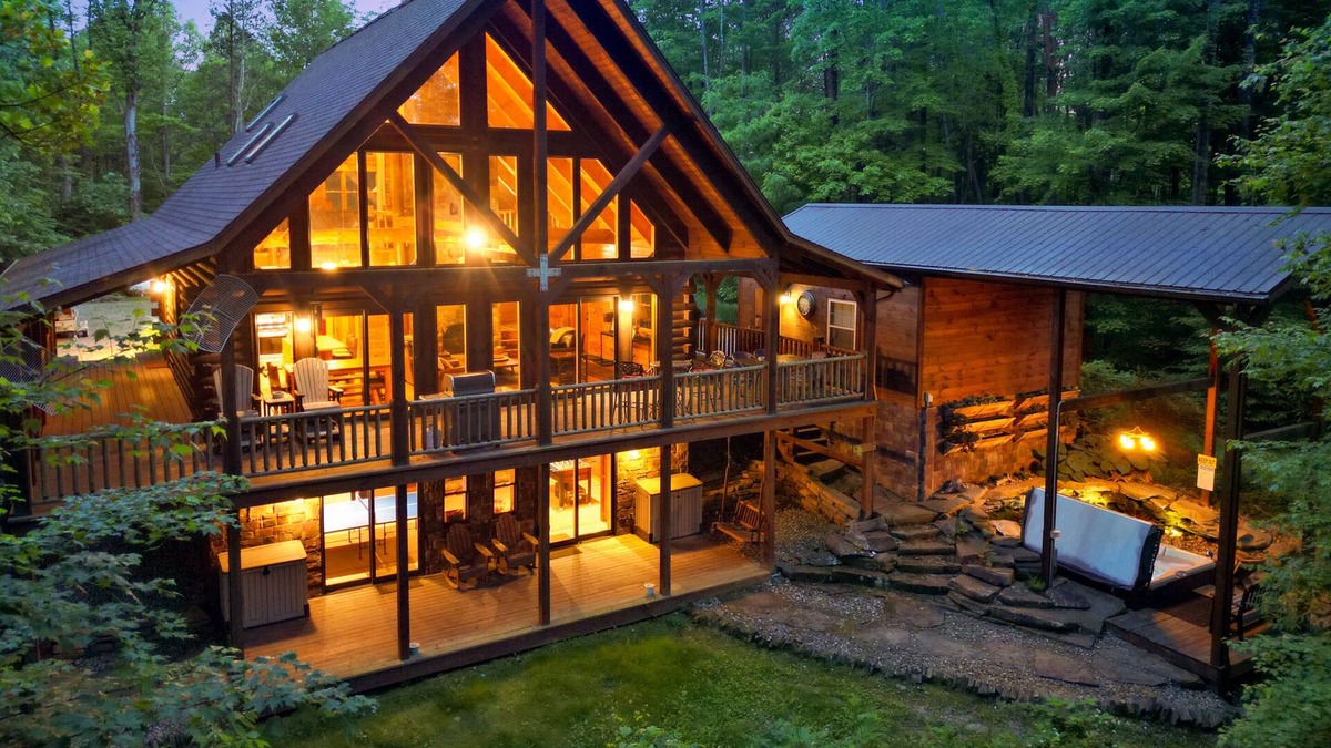 South Bloomingville Cabin | Dolce Vita | Hocking Hills