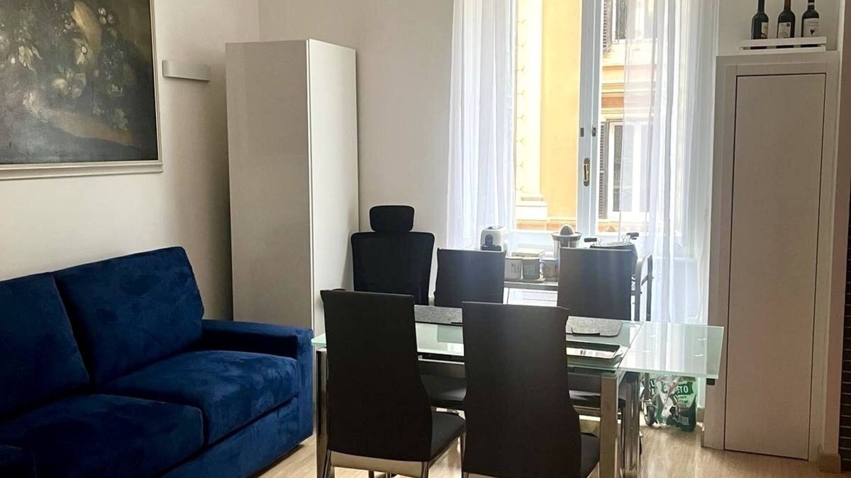 Rione XVI Ludovisi Apartment | Dolcevita's House