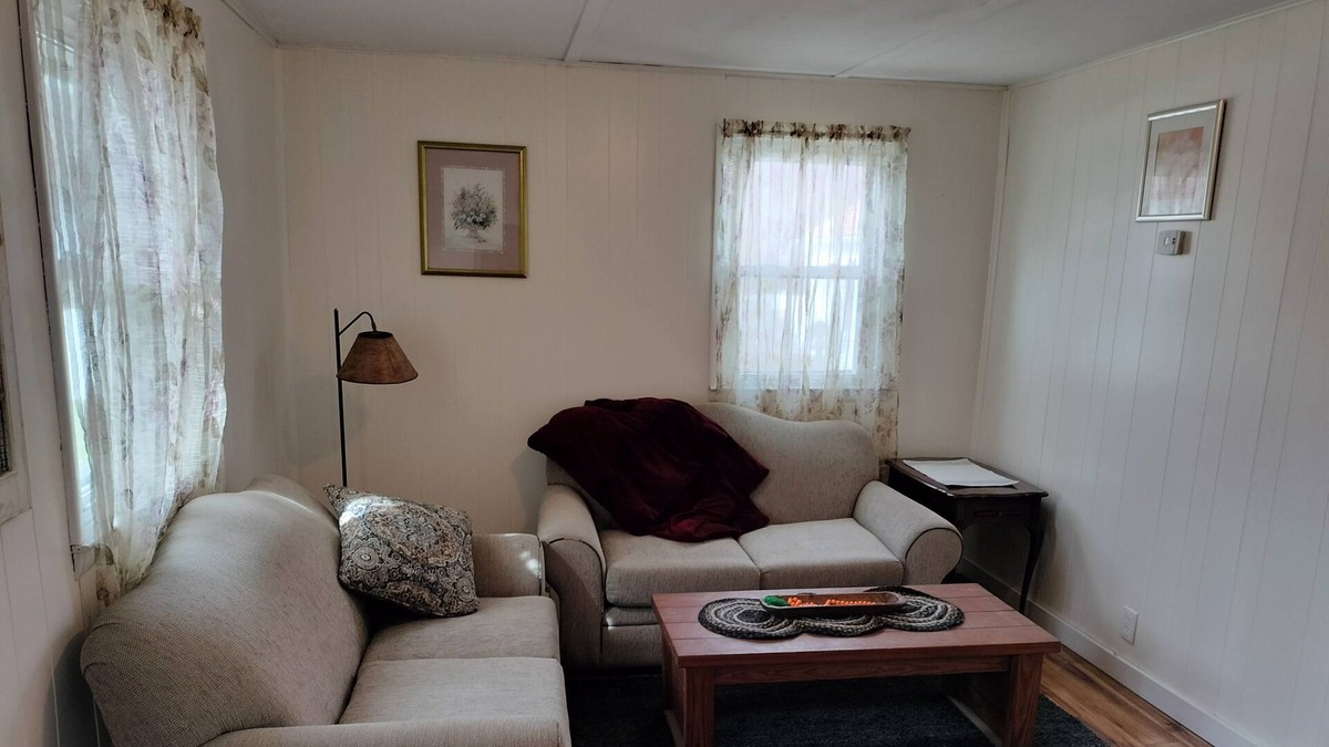 East Windsor House | Doll house