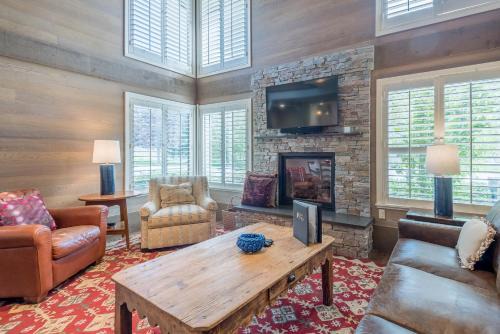 Elkhorn House | Dollar Meadows Condo 1368