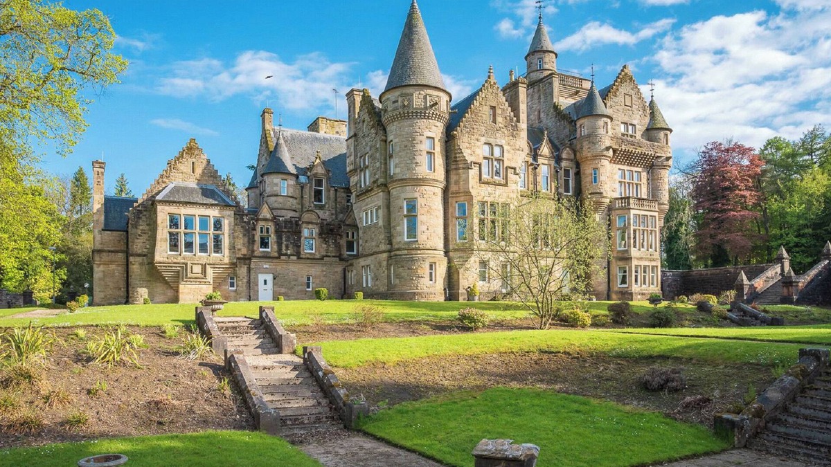 Dollar Other | DOLLARBEG CASTLE - The Tower - Luxury Apartment