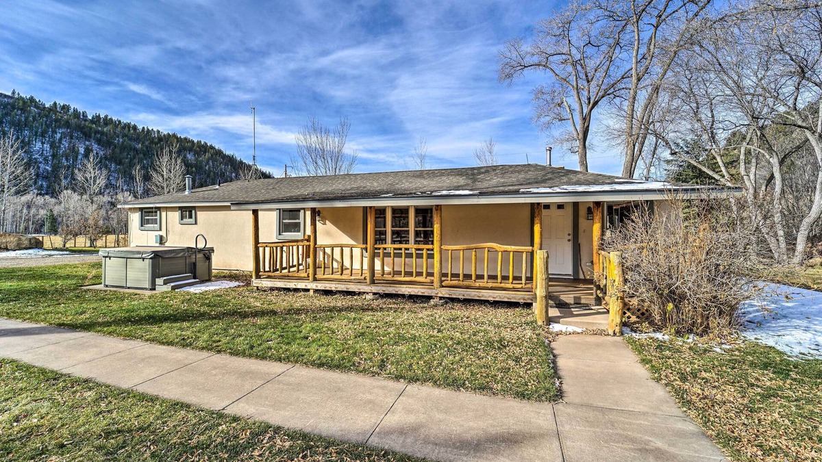 Cortez Cabin | Dolores Ranch Cabin w/Hot Tub & 1-Acre Yard!